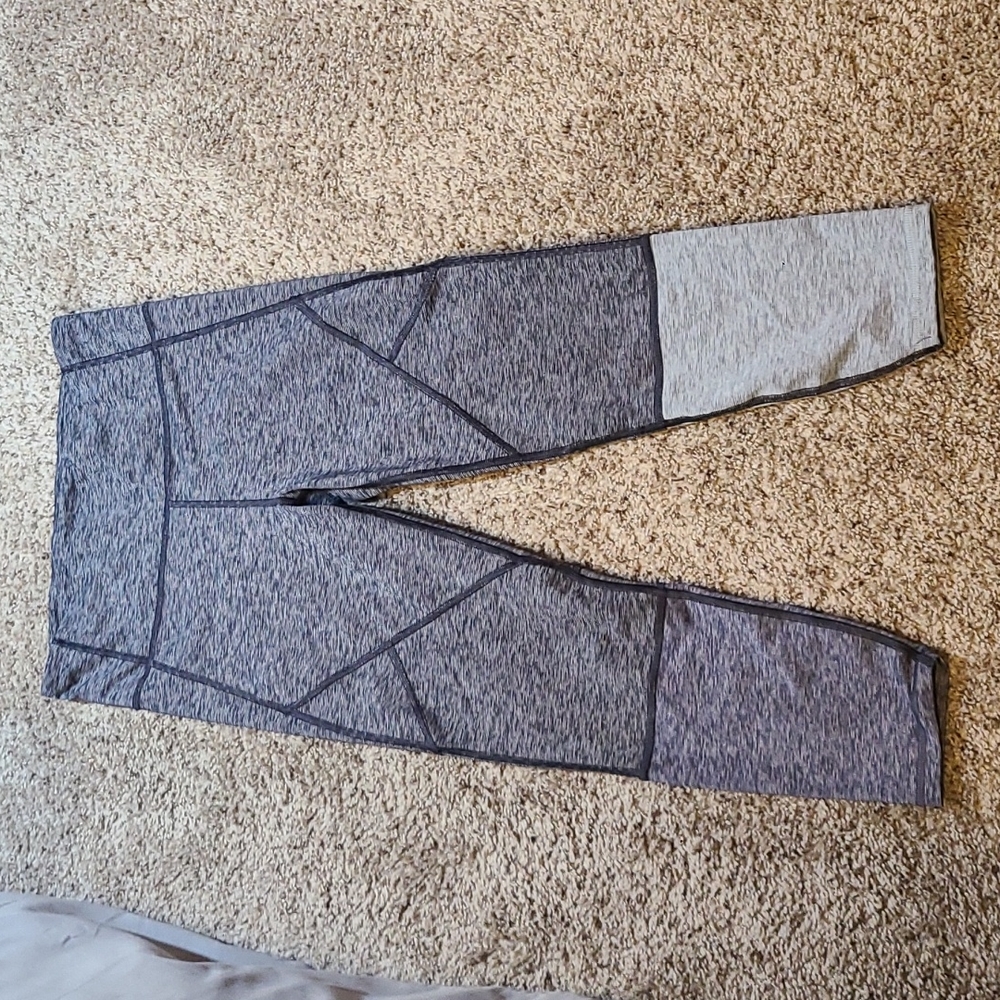 Gap capris